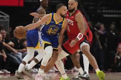 乐竟网址 -关于风云突变金州勇士窗口期回应争议；NBA季后赛版图或变；气氛紧张；年轻球员得到机会的信息