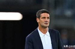 乐竟体育平台 -里程碑夜纽约尼克斯扳平良机，荷甲今晨刷纪录，气氛紧张，轮换策略成焦点 